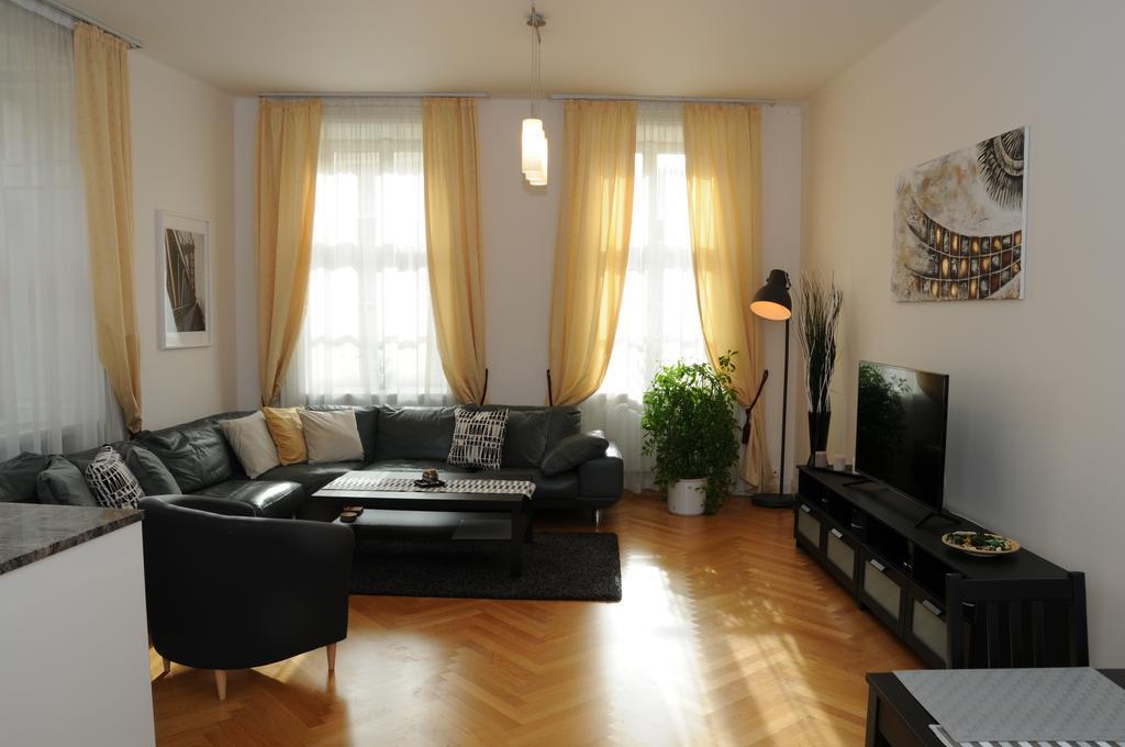 Royal Road Apartment Praha Eksteriør bilde
