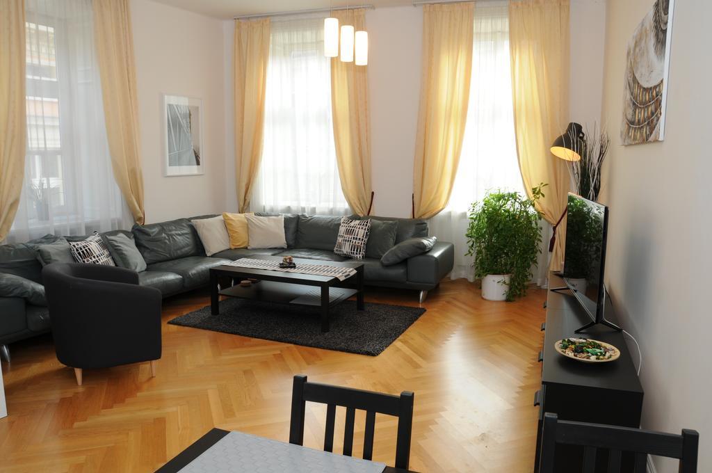 Royal Road Apartment Praha Eksteriør bilde
